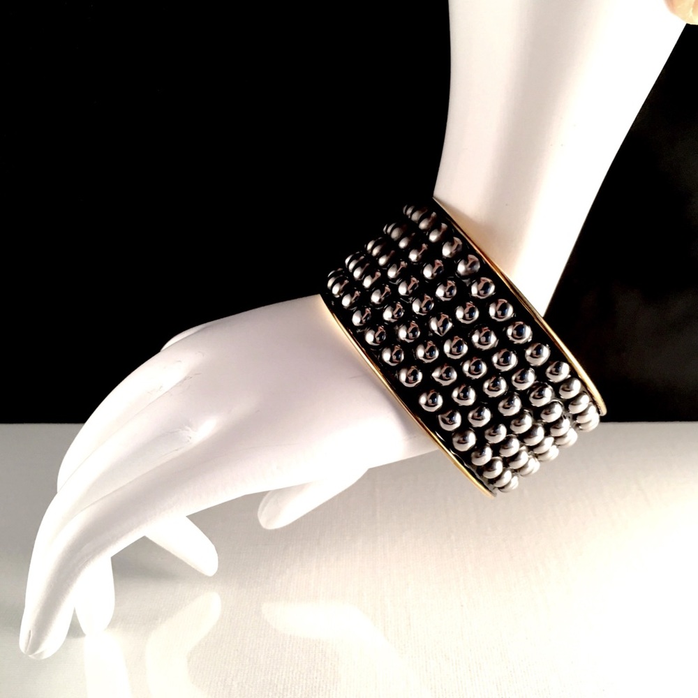 ⭐️NEW!⭐️▪️Hand-Studded ▪️Brass Bangle▪️